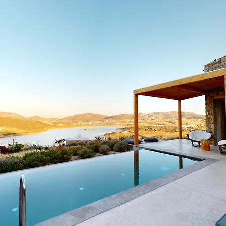 Panormos Bay Luxury