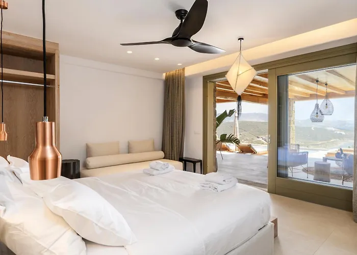 מלון Panormos Bay Luxury 5*