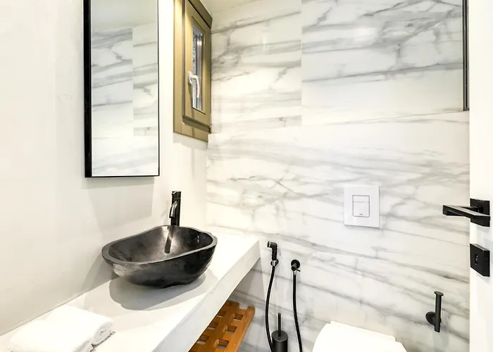 מלון Panormos Bay Luxury 5*