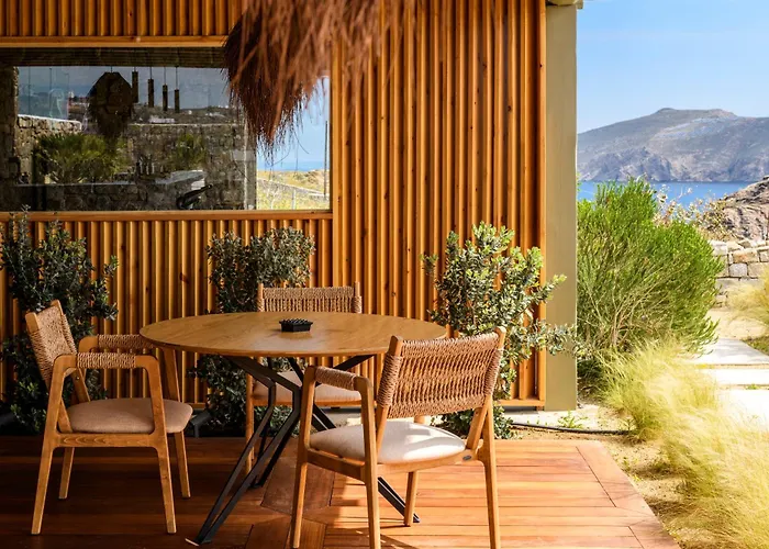 Panormos Bay Luxury מלון 5*